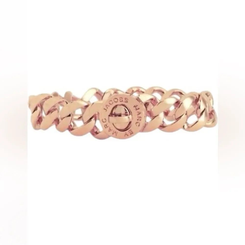 Marc Jacob’s Rose gold chain bracelet w/dust bag